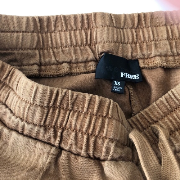 Wilfred Free - Aritzia cotton pants w/ elastic waist and cuffs - camel -… - Picture 5 of 5